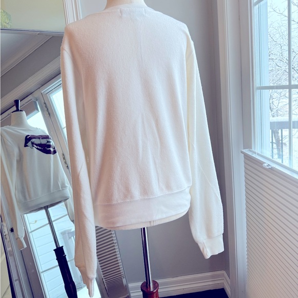 Wildfox | Vampire Lips Baggy Beach Jumper | XS - Picture 4 of 7